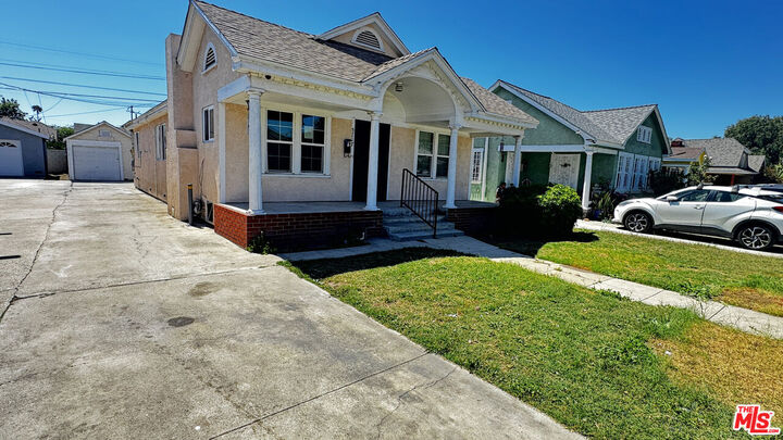 Property Photo: 5717 4th Ave CA 90043