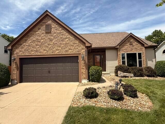 Property Photo: 7045 Sherbrook Drive OH 43082