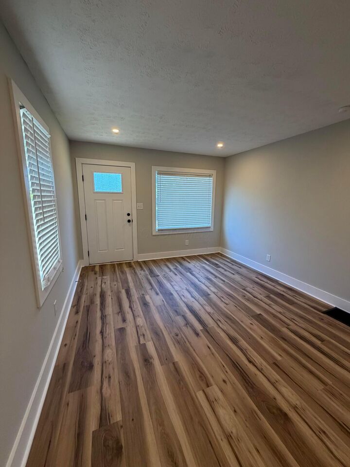 Property Photo:  1606 Cordell Avenue  OH 43211 