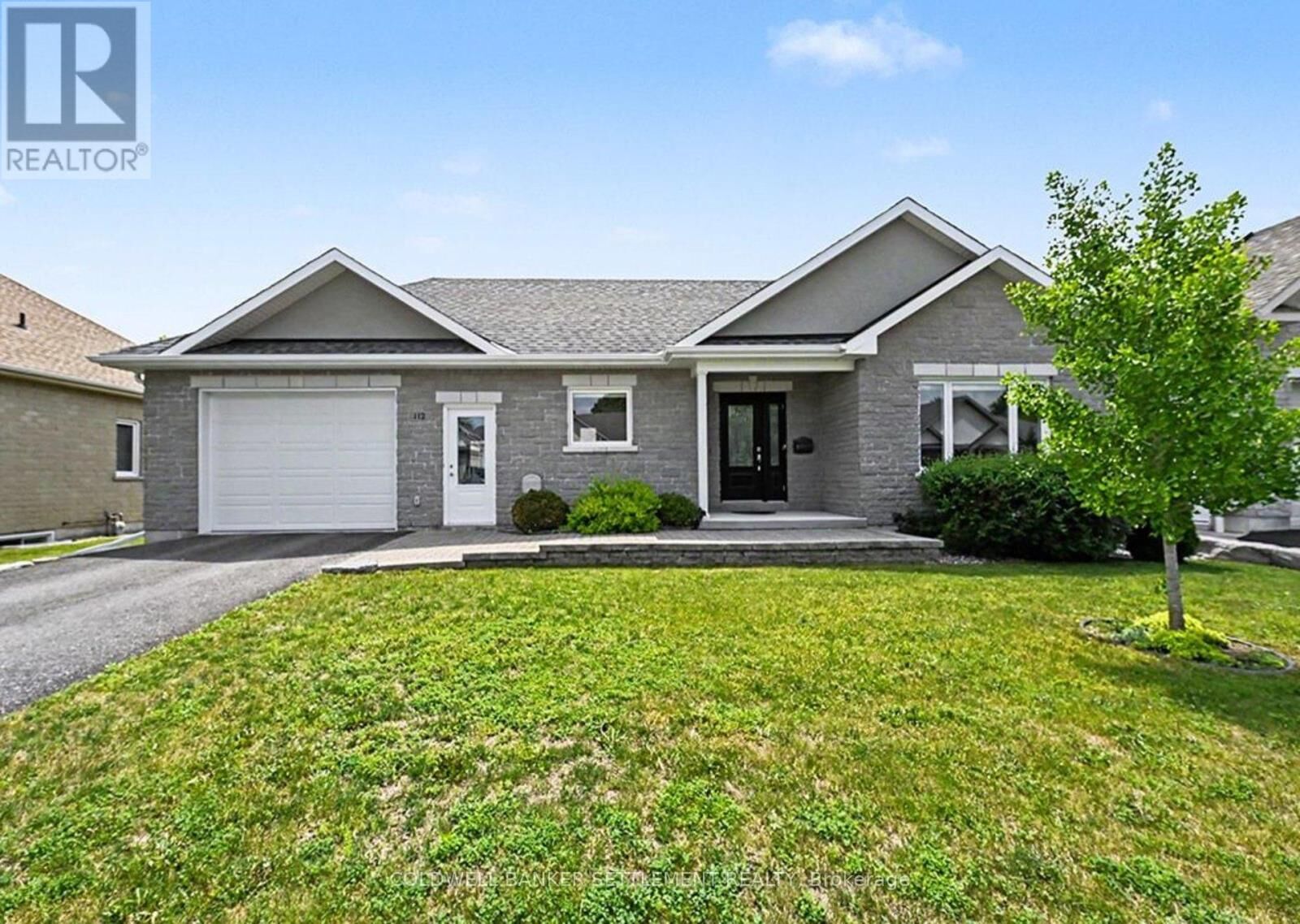 Property Photo: 112 Mac Campbell Drive ON K7H 0A3