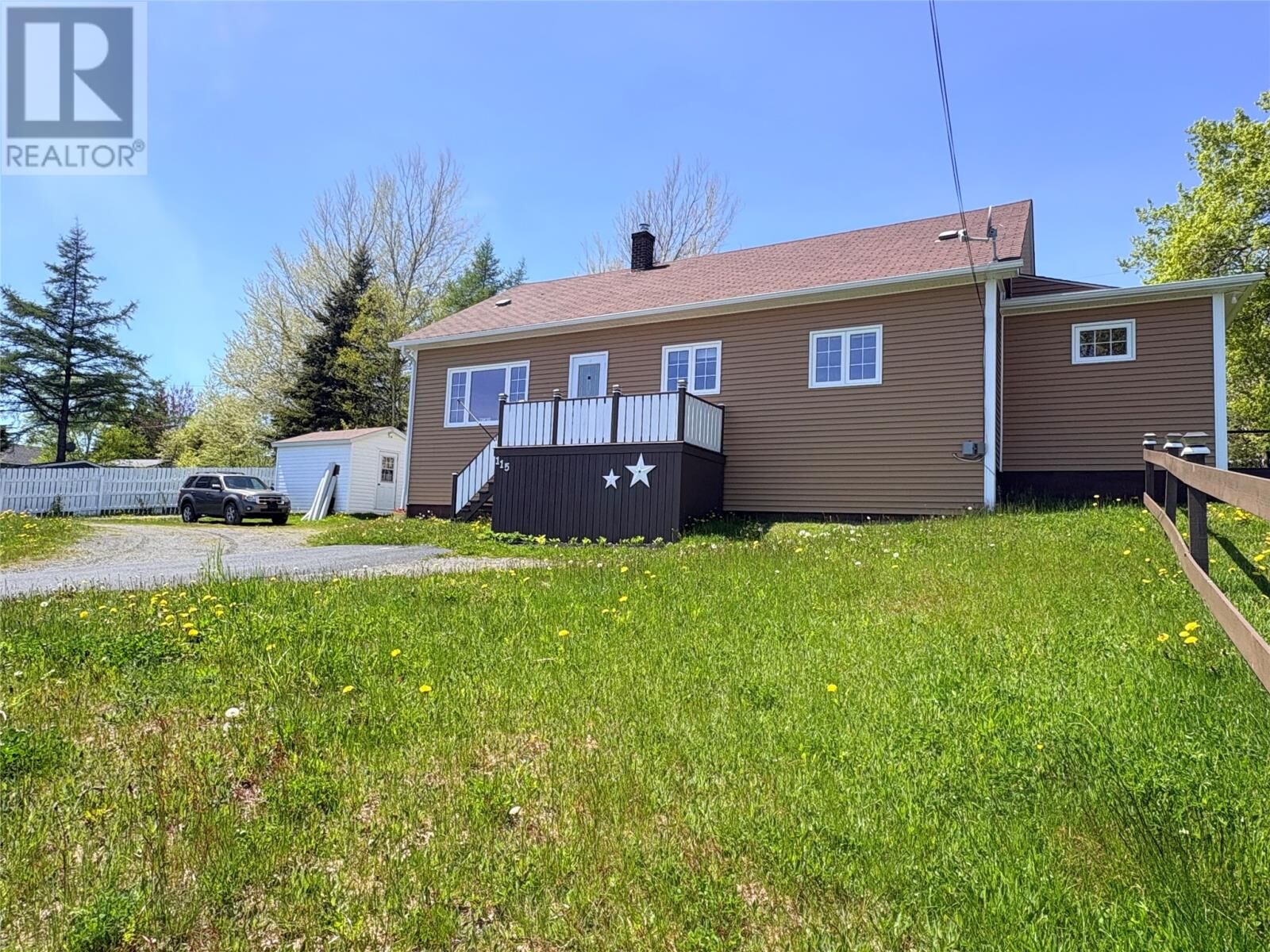 Property Photo:  115 Main Street  NL A0G 3A0 