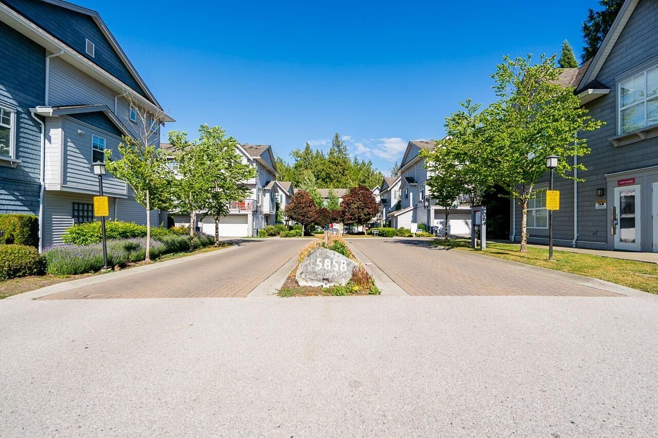 Property Photo:  5858 142 Street 46  BC V3X 0H2 