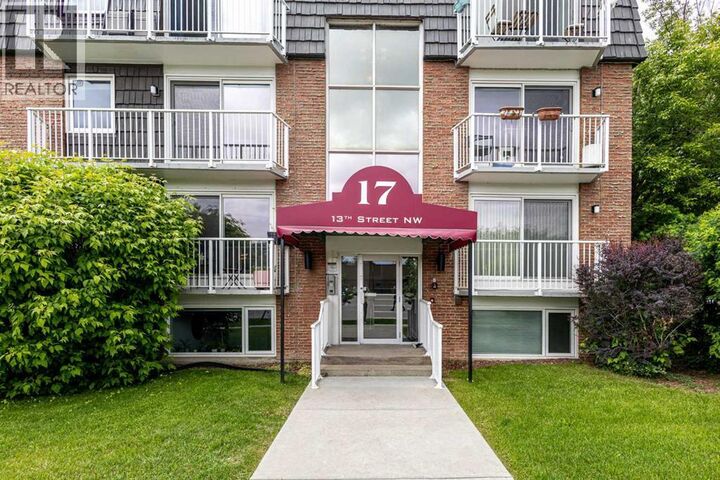 Property Photo: 17 13 Street Northwest AB T2N 1Z1