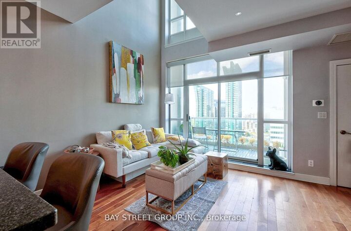 Property Photo:  1 Avondale Avenue Uph3  ON M2N 7J1 