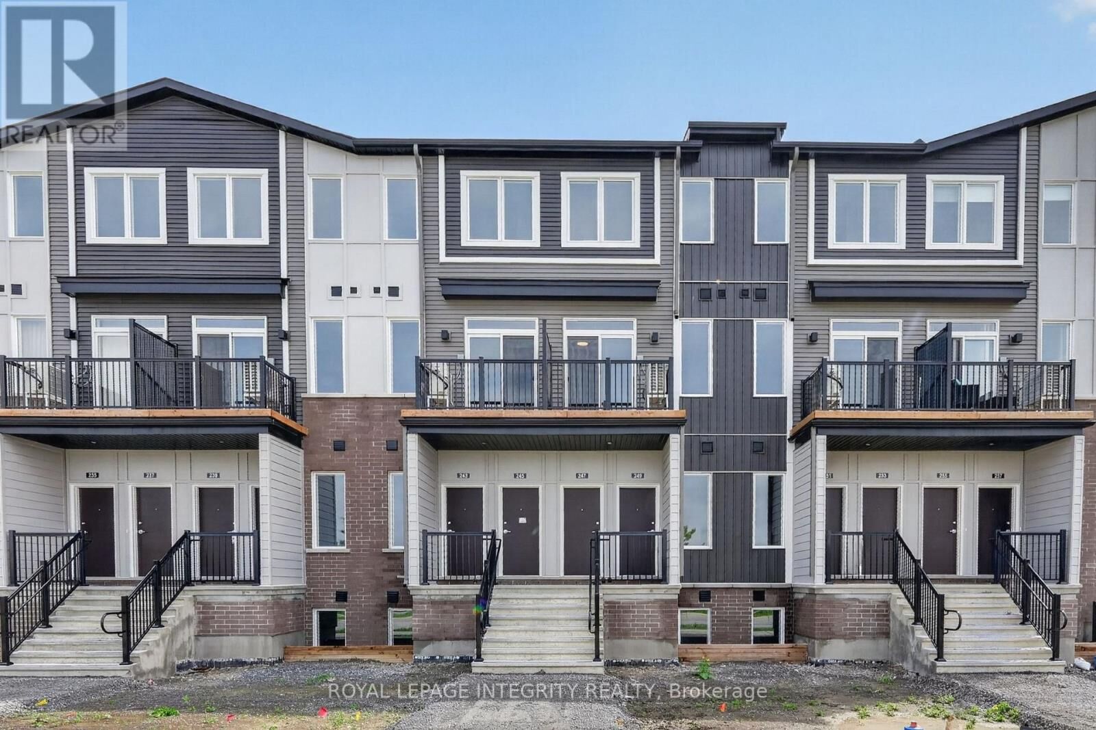 Property Photo:  247 La Marche Avenue  ON K1W 0Y3 