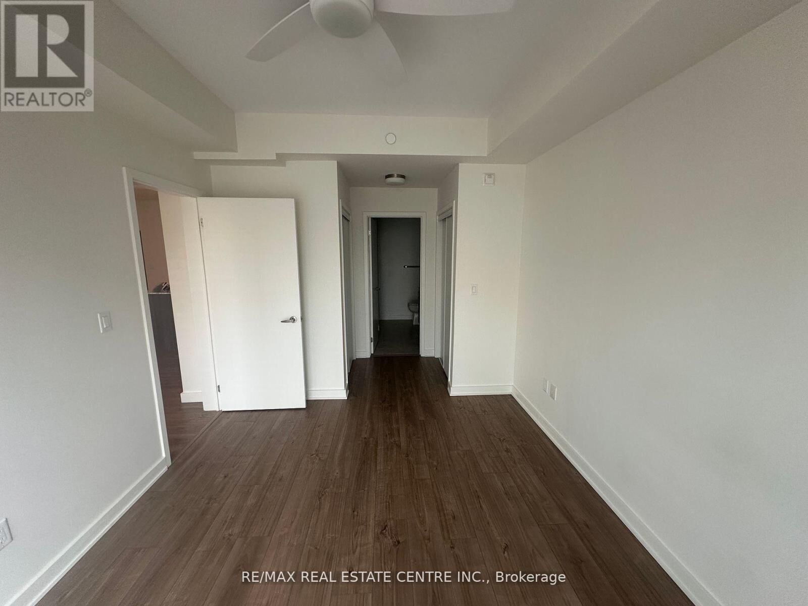 Property Photo:  150 Sabina Drive 107  ON L6H 0W3 