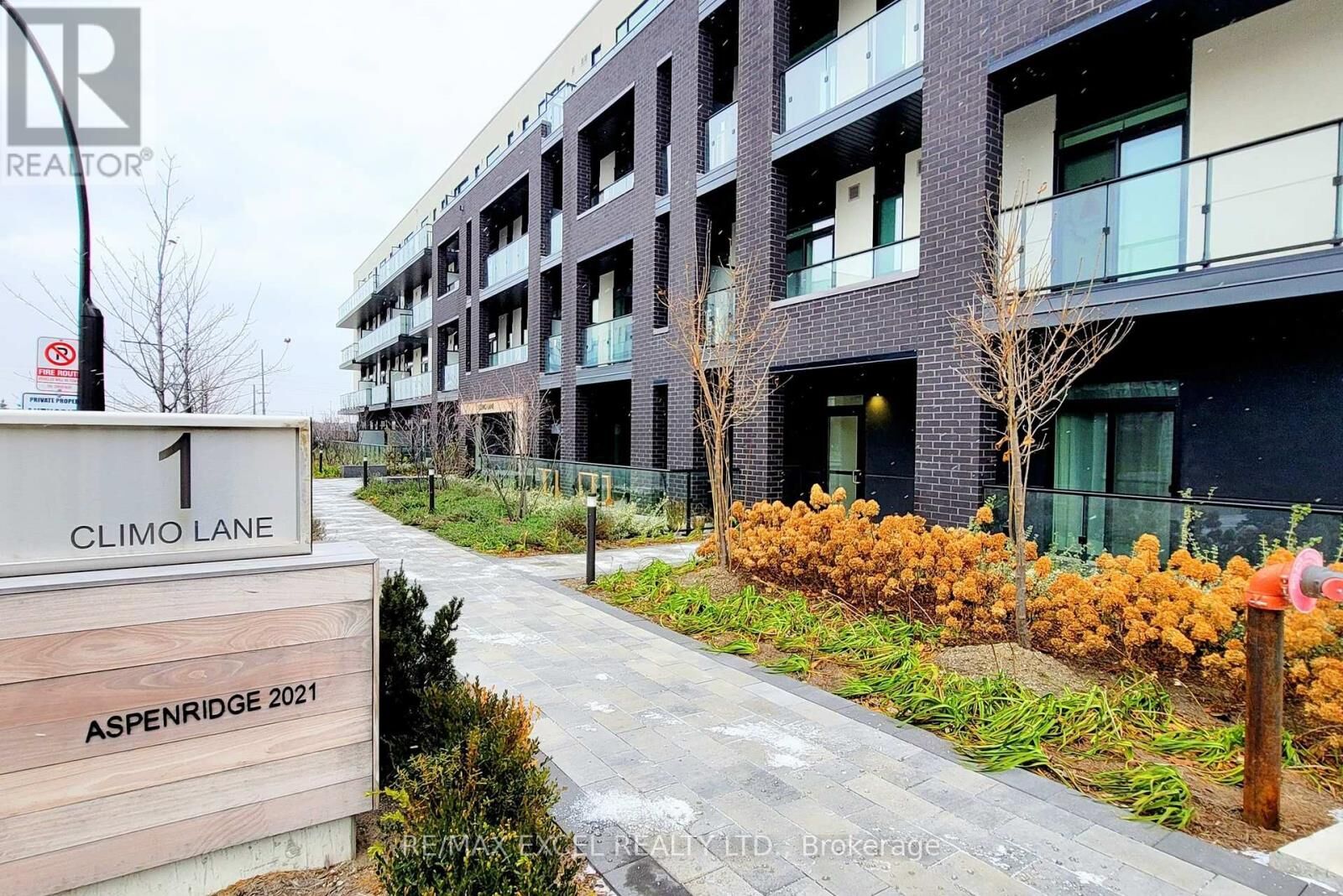 Property Photo:  1 Climo Lane 502  ON L6E 0V8 