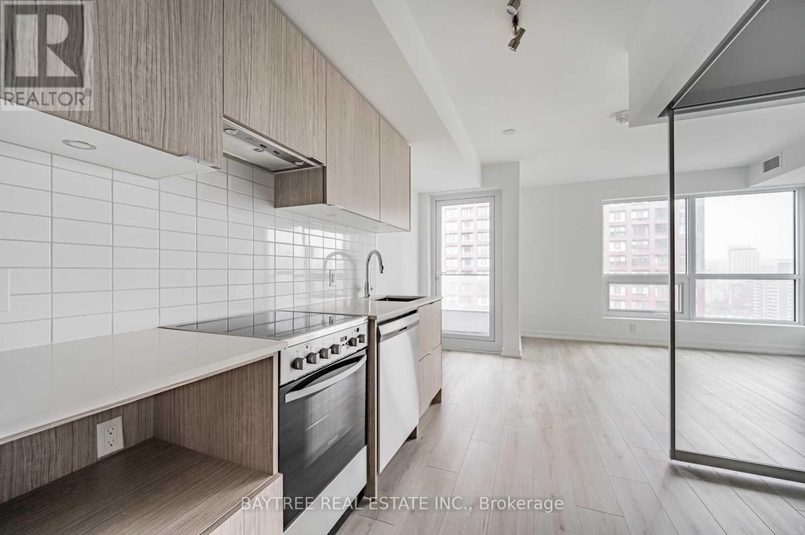 Property Photo:  395 Bloor Street East 1412  ON M4W 0B4 