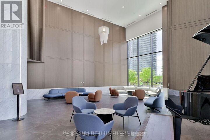 Property Photo: 68 Esther Shiner Boulevard 265 ON M2K 0J6