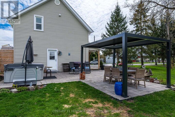 Property Photo:  269 Simmons Road  ON K0H 2H0 