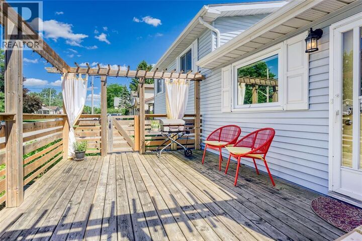 Property Photo:  412 First Avenue  ON N0N 1R0 