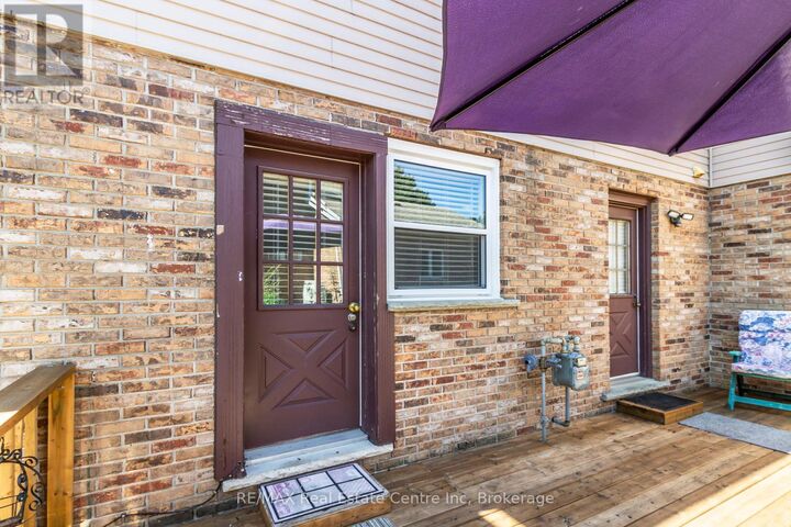 Property Photo:  79 Woodland Glen Drive  ON N1G 3S3 