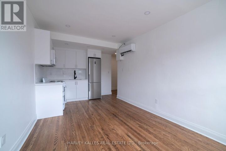 Property Photo:  1980 Eglinton Avenue West 1  ON M6E 2J9 