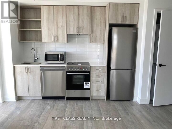 Property Photo:  50 George Butchart Drive 718  ON M3K 0C9 
