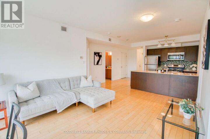 Property Photo: 90 Landry Street 407 ON K1L 0A9