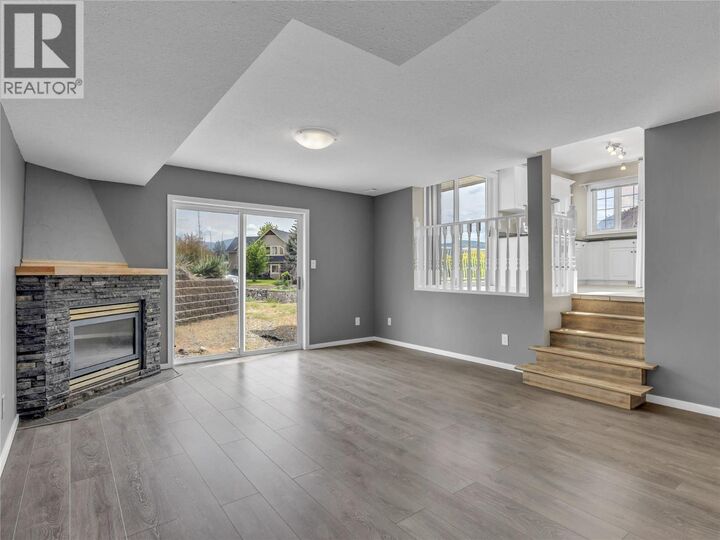 Property Photo: 1357 Peachcliff Place BC V0H 1R1