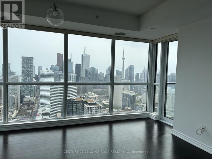 Property Photo:  386 Yonge Street 4607  ON M5B 0A5 