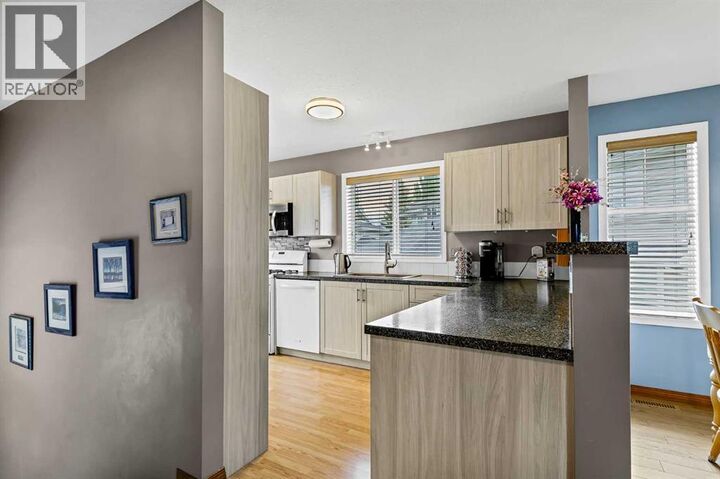 Property Photo:  55 Fairways Drive Northwest  AB T4B 2T5 