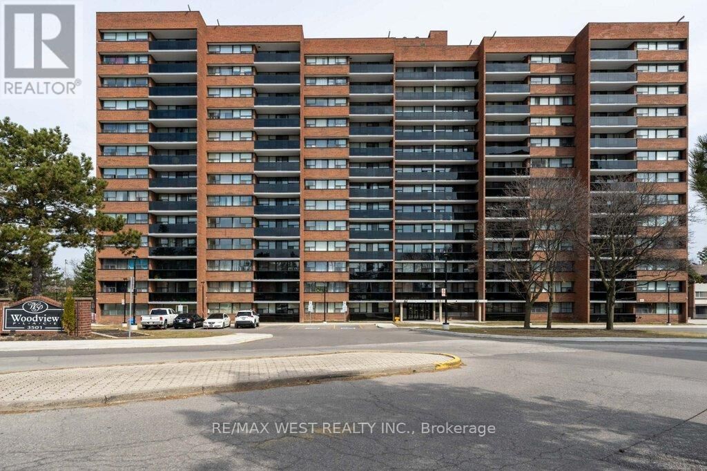 Property Photo: 3501 Glen Erin Drive 1001 ON L5L 2E9