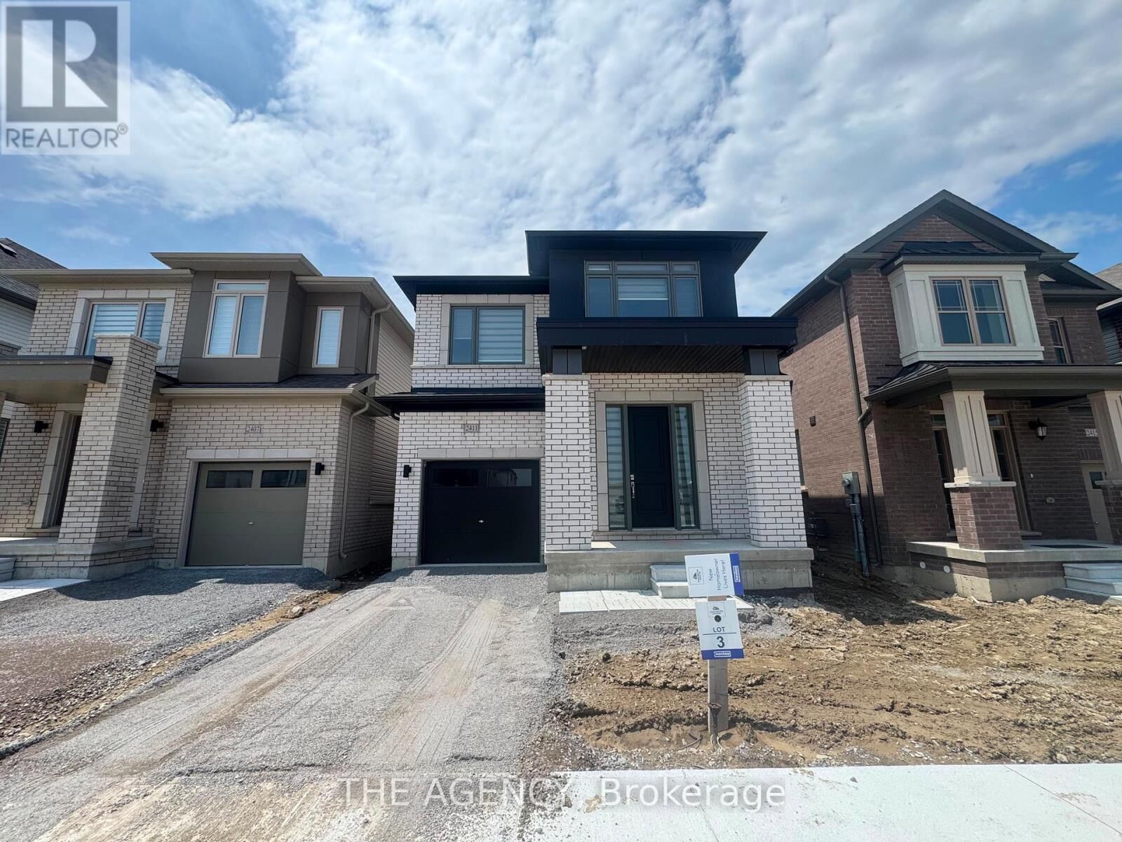 Property Photo:  2411 Laurelview Street  ON L1L 0X4 