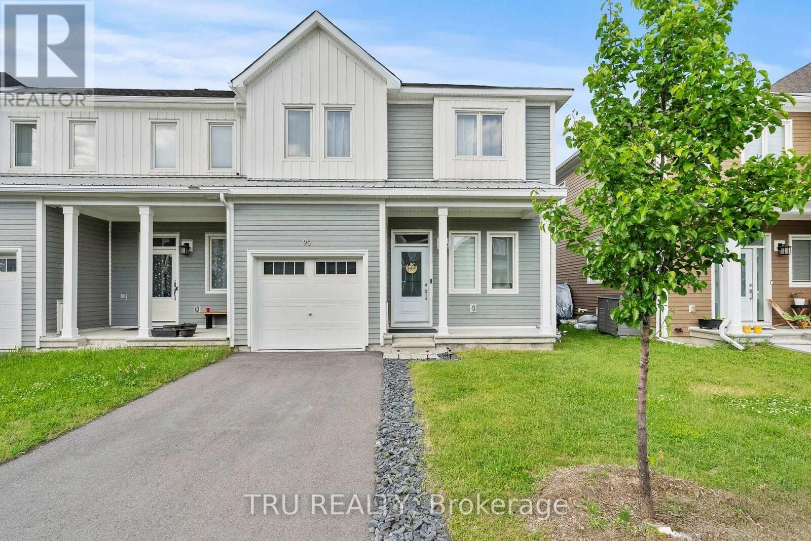 Property Photo: 90 Latigo Ridge ON K0A 2Z0