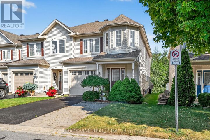 Property Photo:  21 Fieldberry Private  ON K2J 5E8 