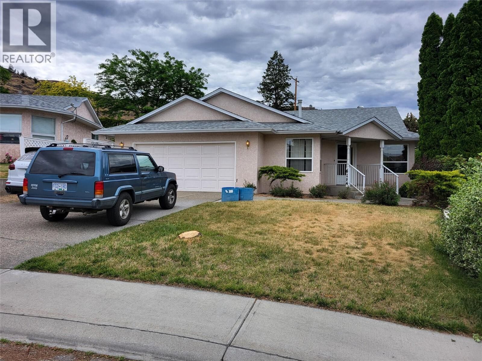 Property Photo: 6184 Saint Martin Place BC V0H 1T0