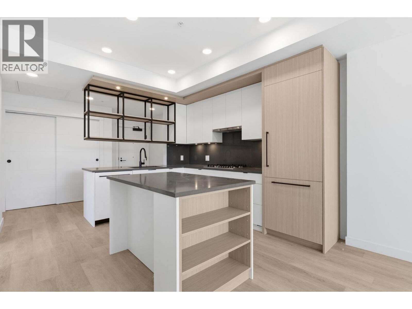Property Photo: 2268 East Broadway 302 BC V5N 0L2