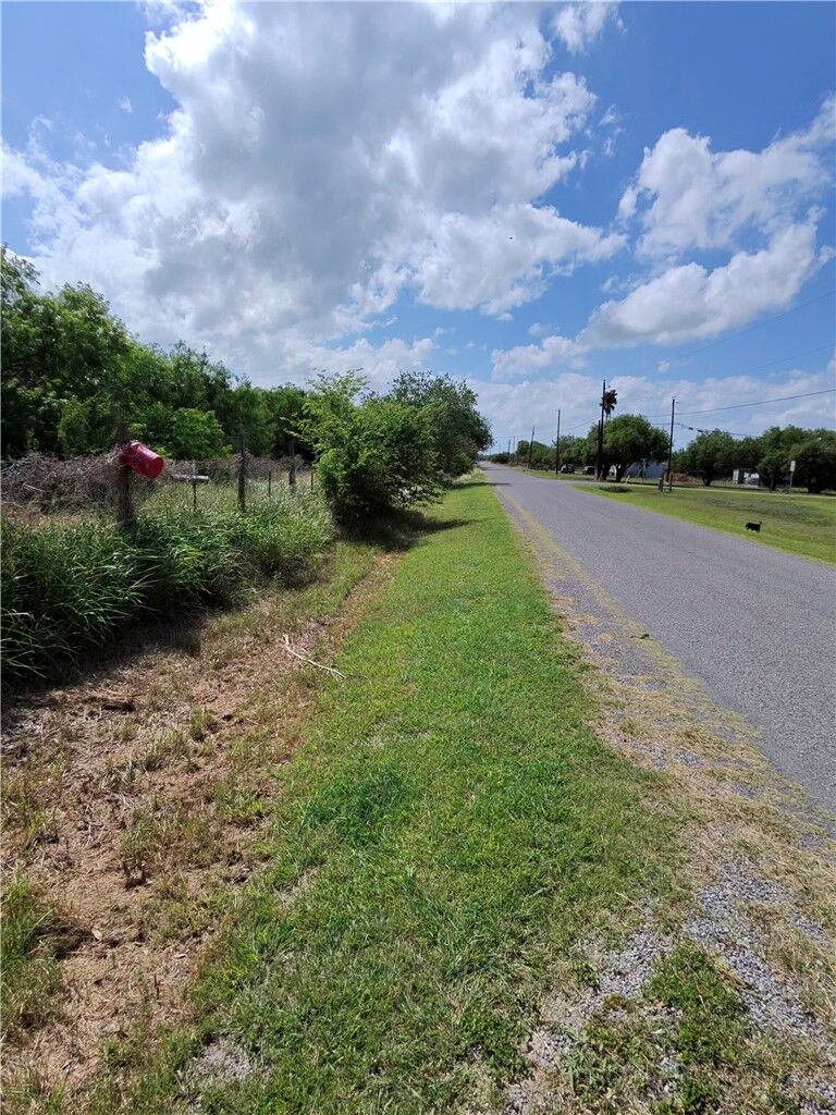 Property Photo: 14417 County Road 1478 TX 78370