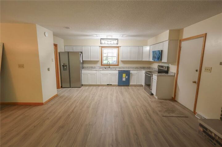 Property Photo: 44 Lakeshore Drive IL 61832