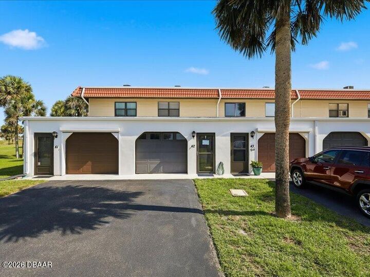 Property Photo: 42 Ocean Palm Villa N FL 32136