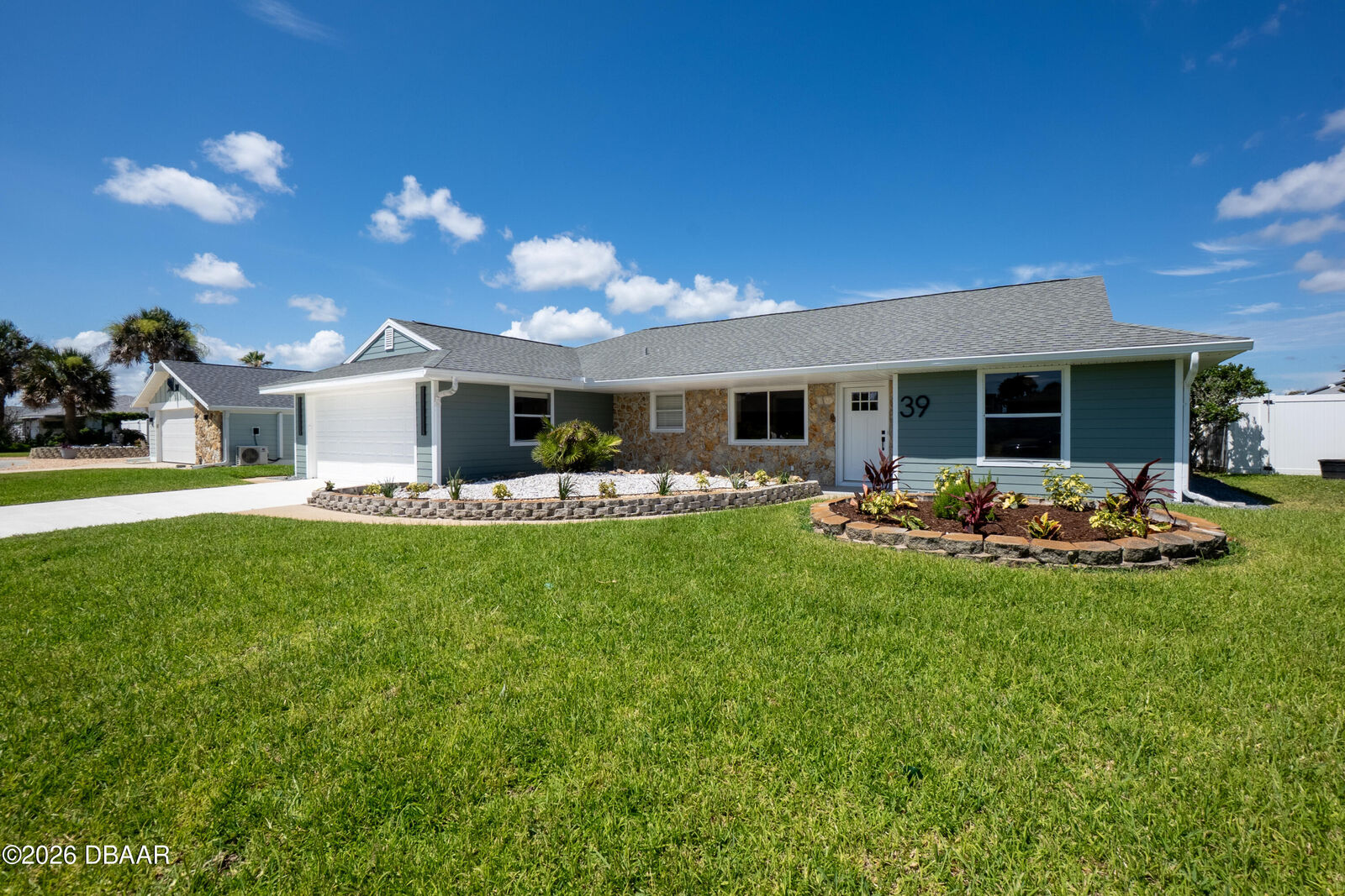 Property Photo:  39 Sea Harbor Drive E  FL 32176 
