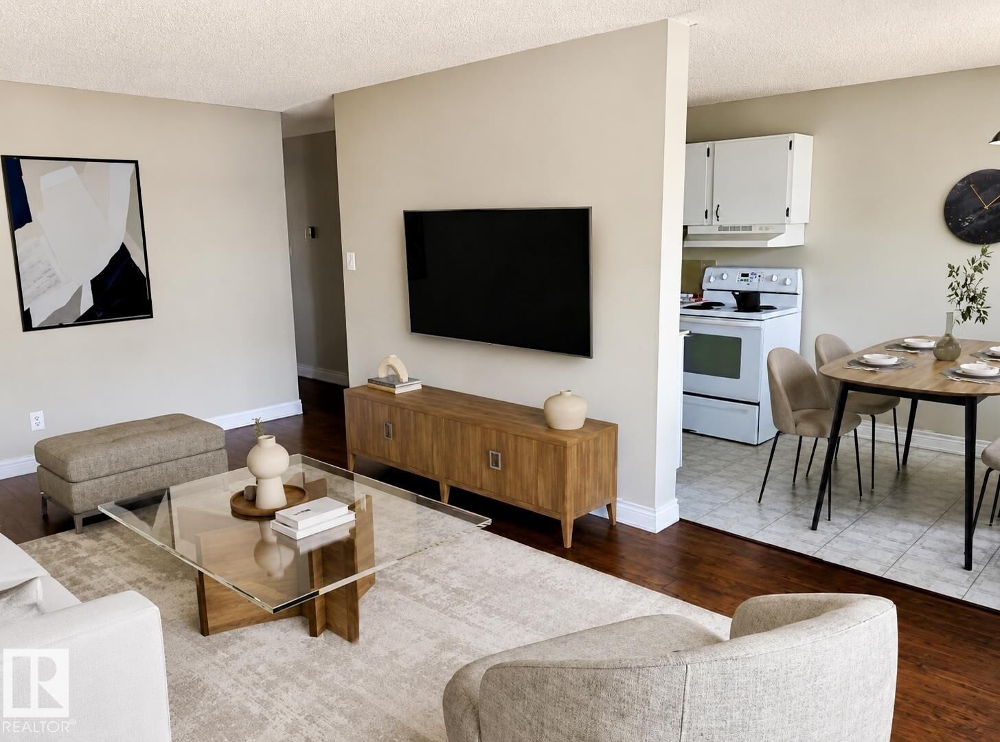 Property Photo: 10149 83 Avenue NW 201 AB T6E 2C5