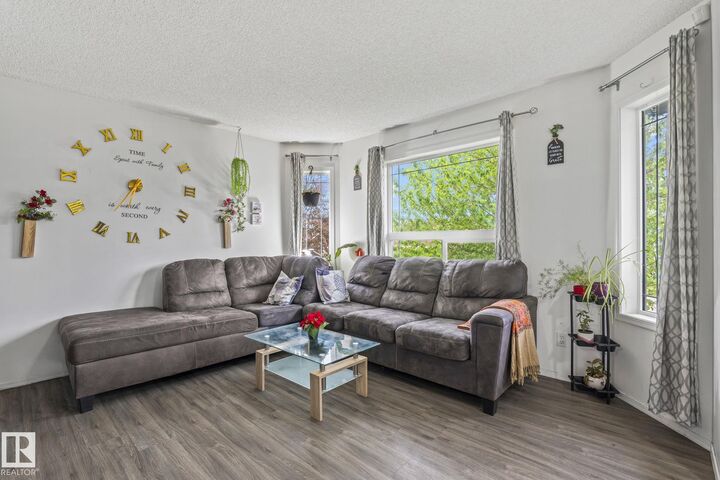 Property Photo: 128 Brookview Wy AB T7Z 2X6