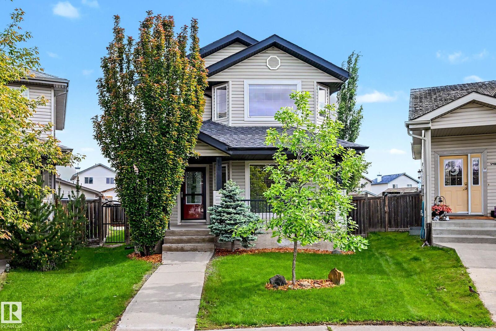Property Photo:  14014 158A Avenue NW  AB T6V 1V7 