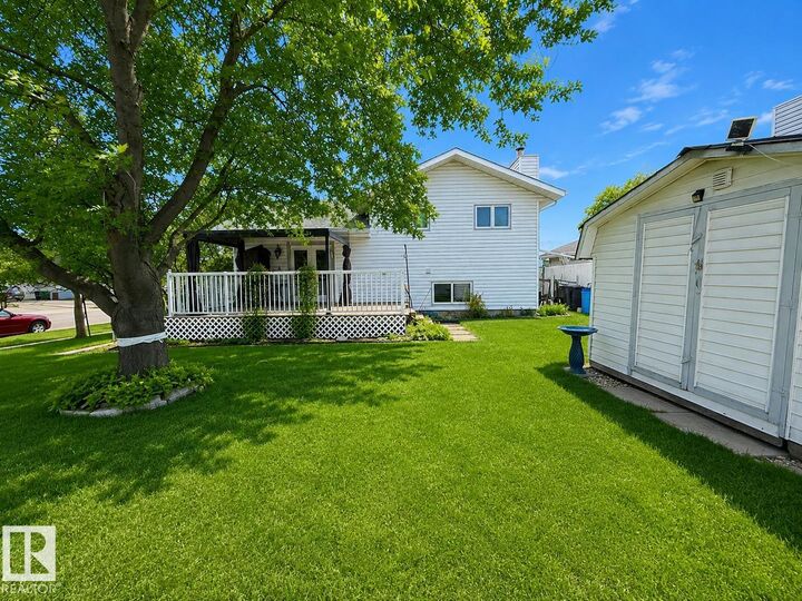 Property Photo:  1 Munro Court  AB T9E 6N6 