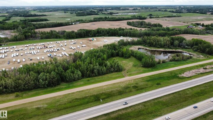 Property Photo:  1021 Township Rd 532  AB T7Z 1R1 