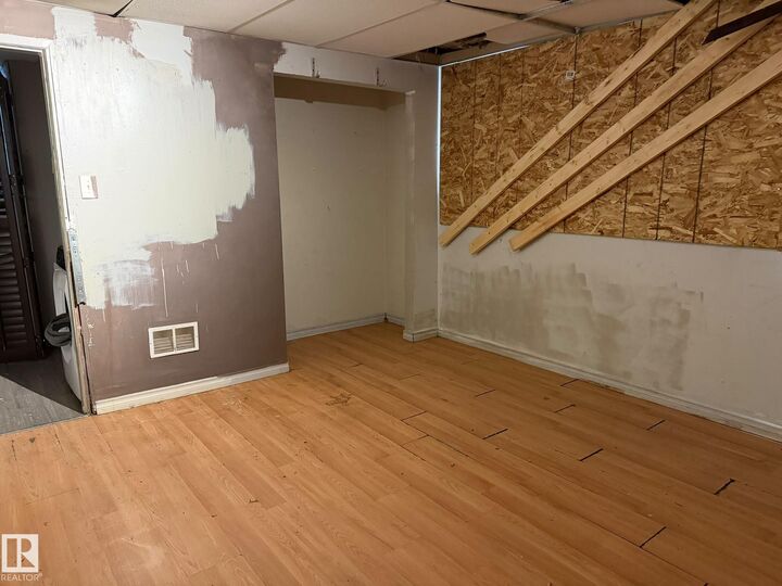 Property Photo:  13208 91 Street NW  AB T5E 3P7 