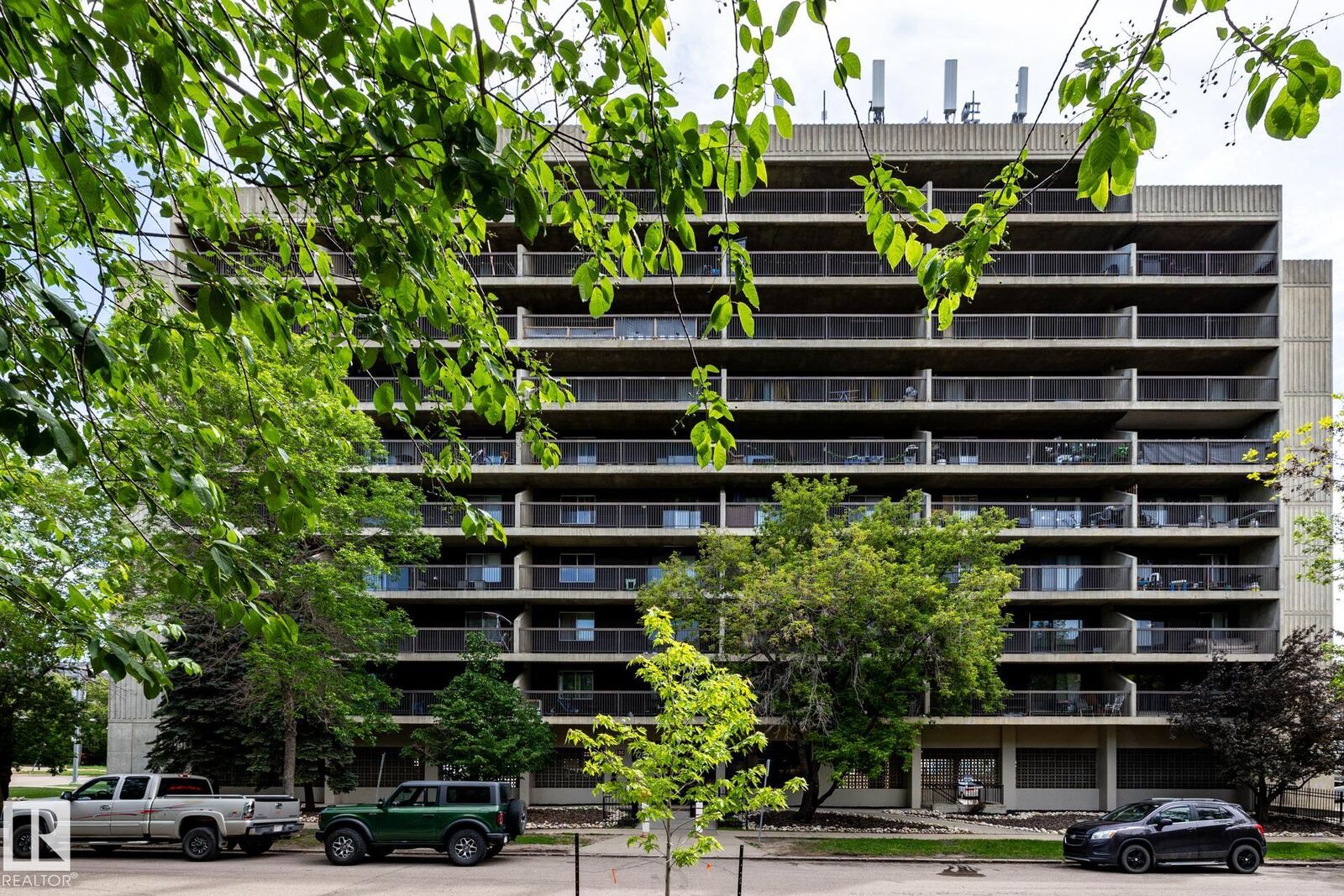 Property Photo: 12841 65 Street NW 910 AB T5A 4N4