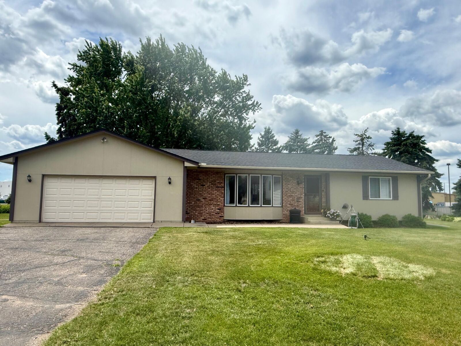 Property Photo:  10855 95th Avenue N  MN 55369 