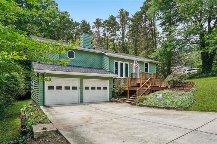 Property Photo: 659 Sunshine Trace NW GA 30102
