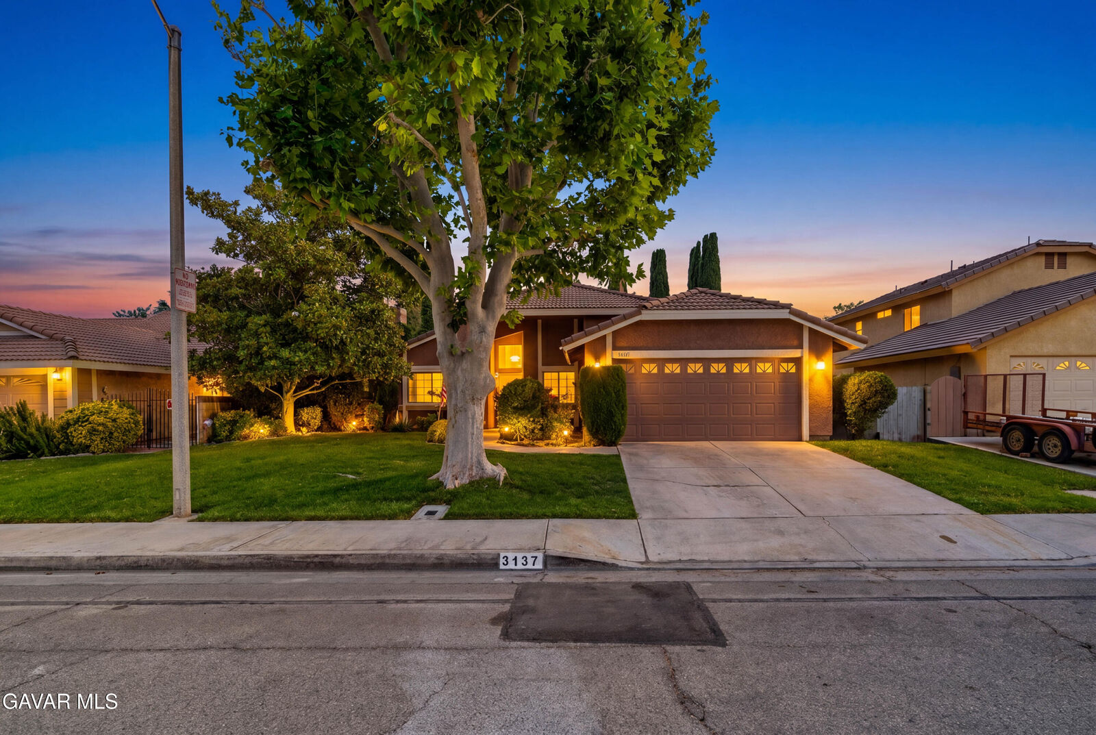 Property Photo:  3137 W Avenue J-6  CA 93536 