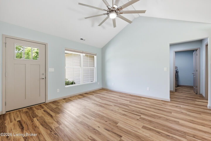 Property Photo: 200 Evergreen Dr KY 40342