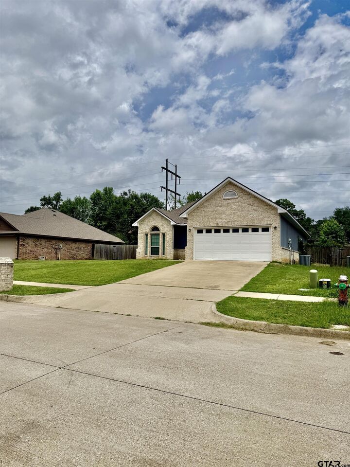 Property Photo: 5807 Deauville St. TX 75704