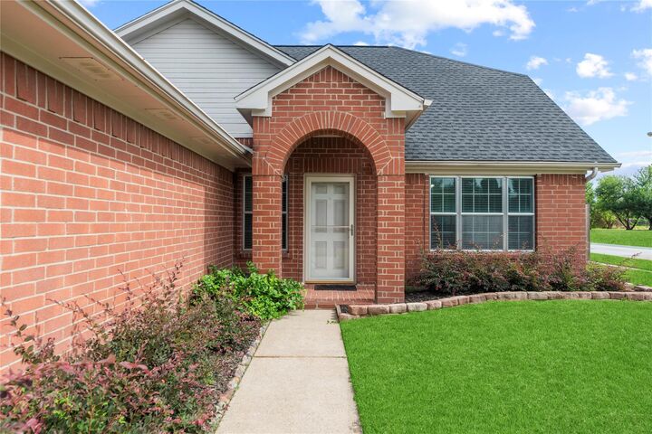 Property Photo: 18502 Bridoon Drive TX 77433
