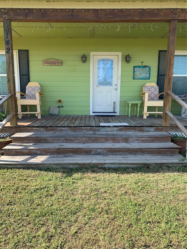 Property Photo:  142 Tarpon Drive  TX 77465 