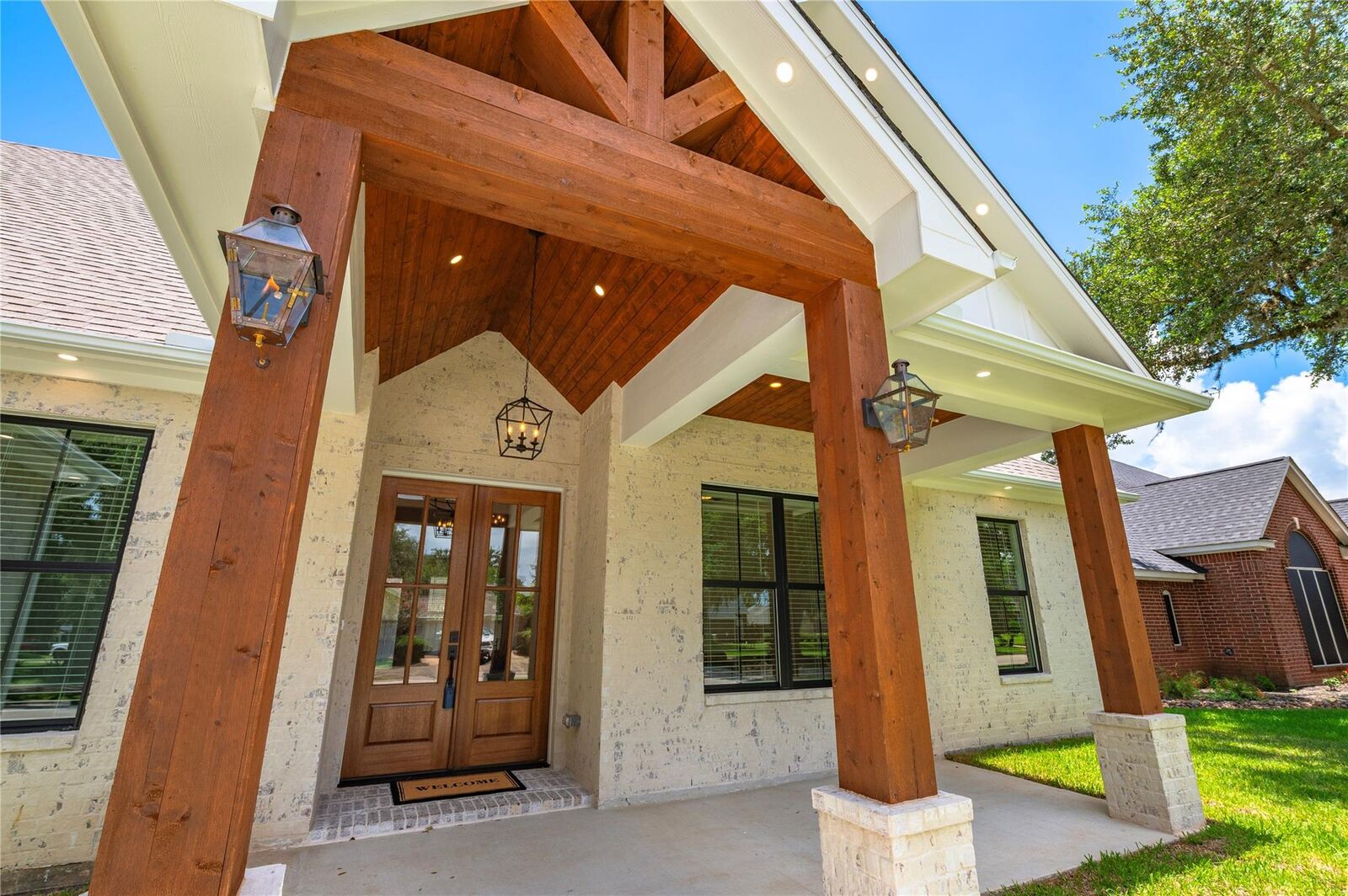 Property Photo:  2263 Lakewood Drive  TX 77486 