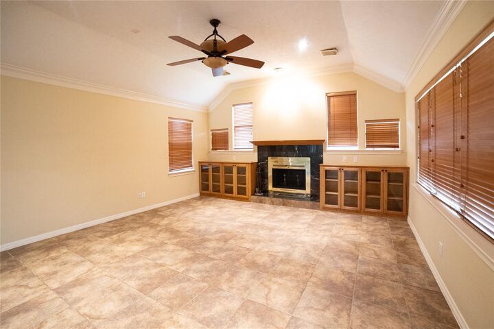 Property Photo:  1107 Du Barry Lane  TX 77018 