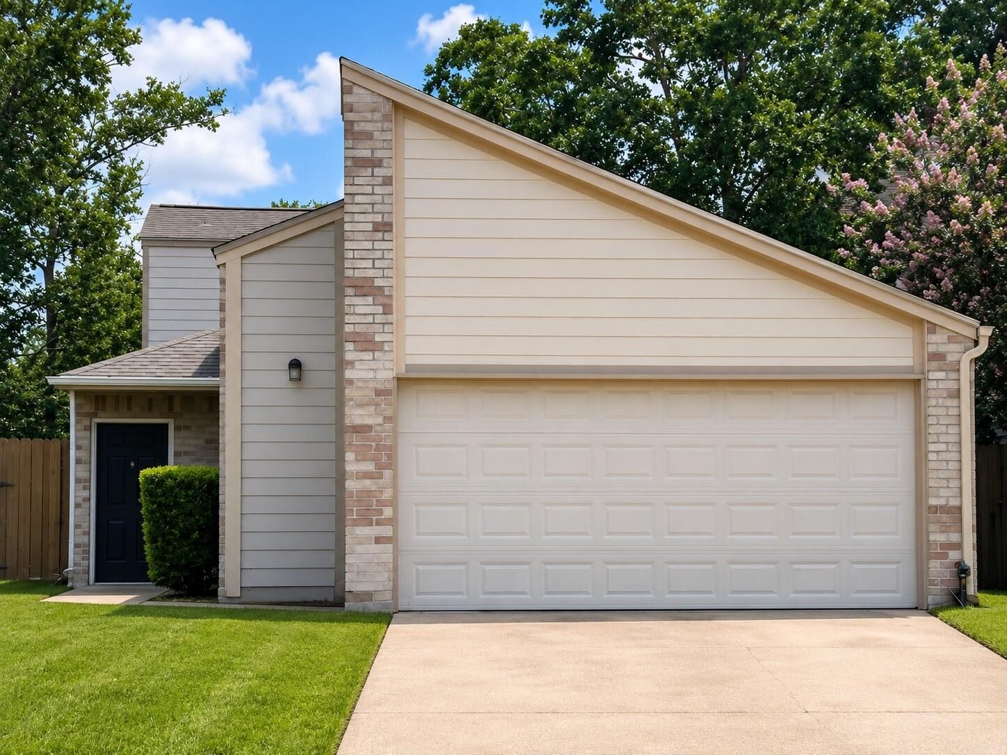 Property Photo: 11923 Lakewood West Drive TX 77429