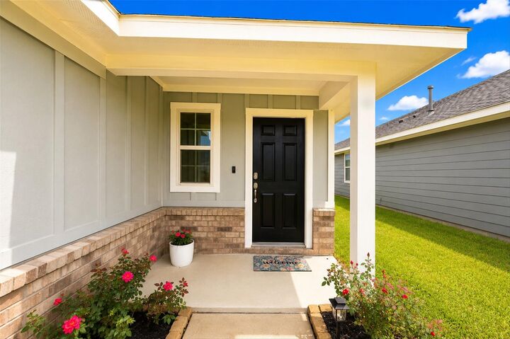 Property Photo: 5022 Sunway Drive TX 77493